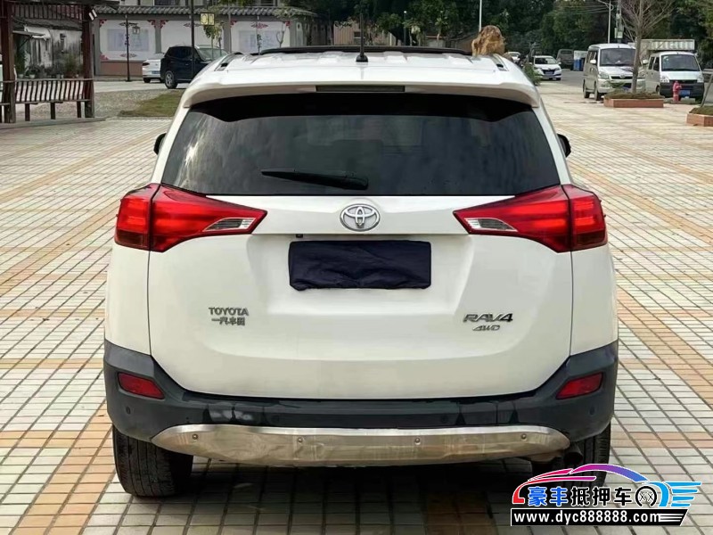 15年丰田RAV4轿车抵押车出售