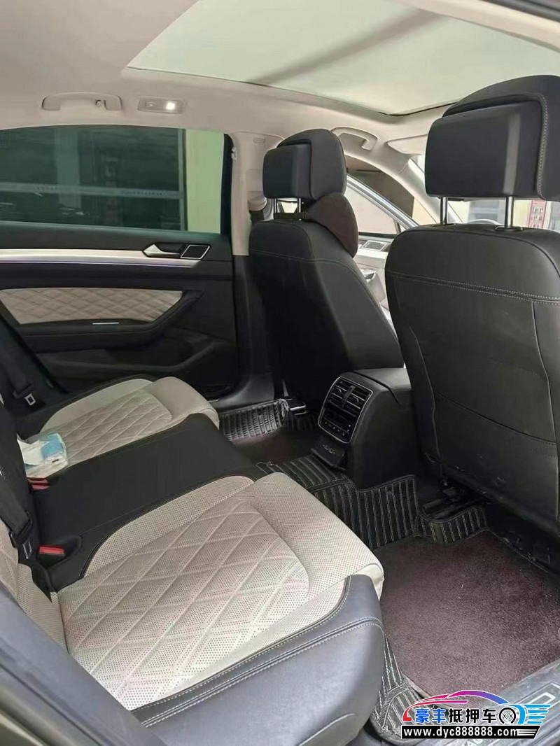 24年大众迈腾轿车抵押车出售