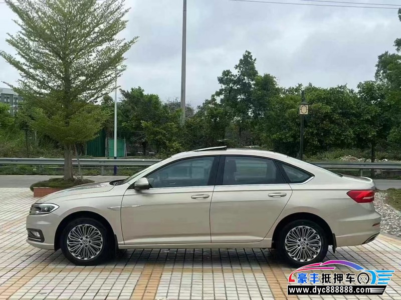 21年大众朗逸轿车抵押车出售