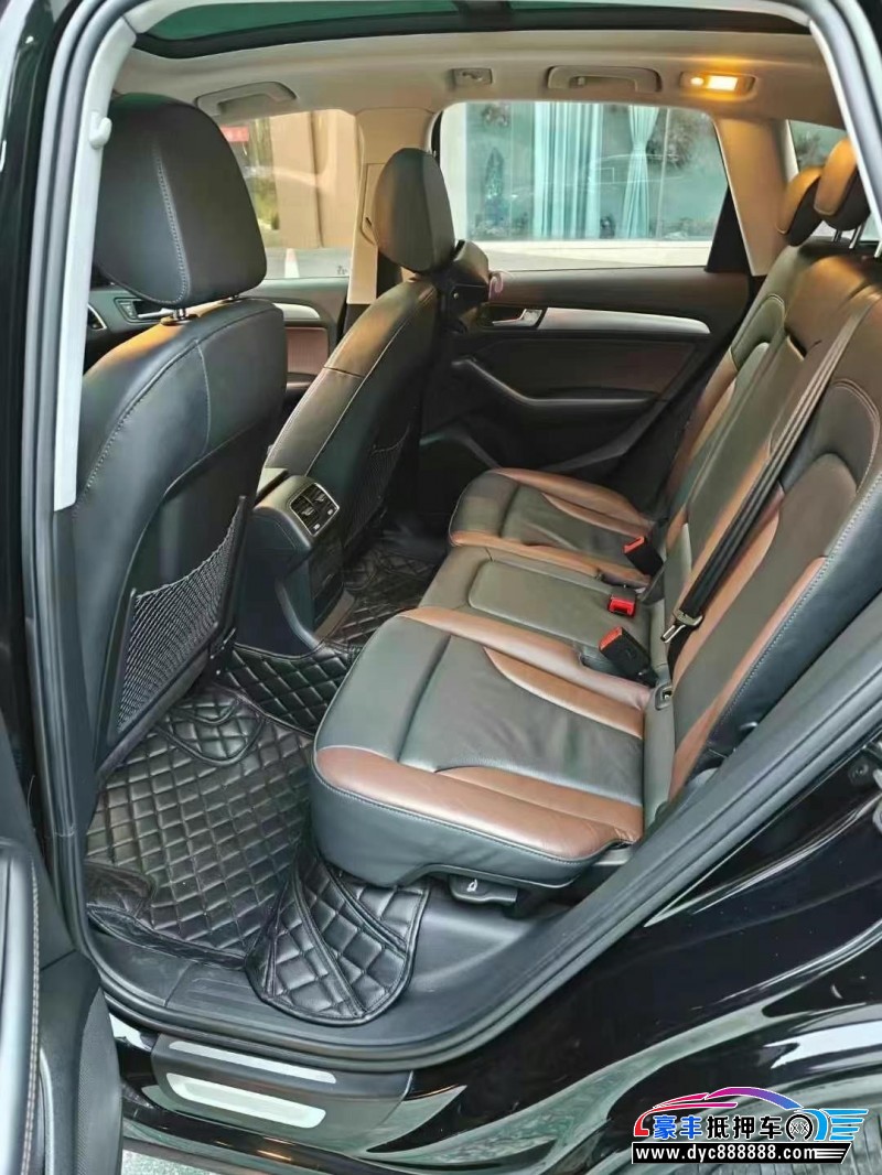 18年奥迪Q5轿车抵押车出售