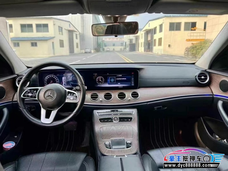 18年奔驰E轿车抵押车出售