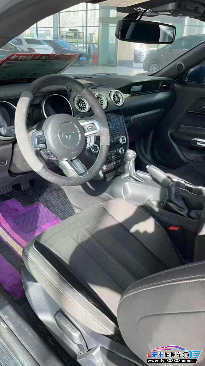 18年福特野马轿车抵押车出售