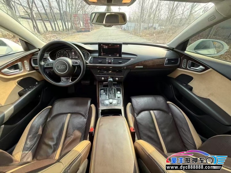 16年奥迪A7轿车抵押车出售