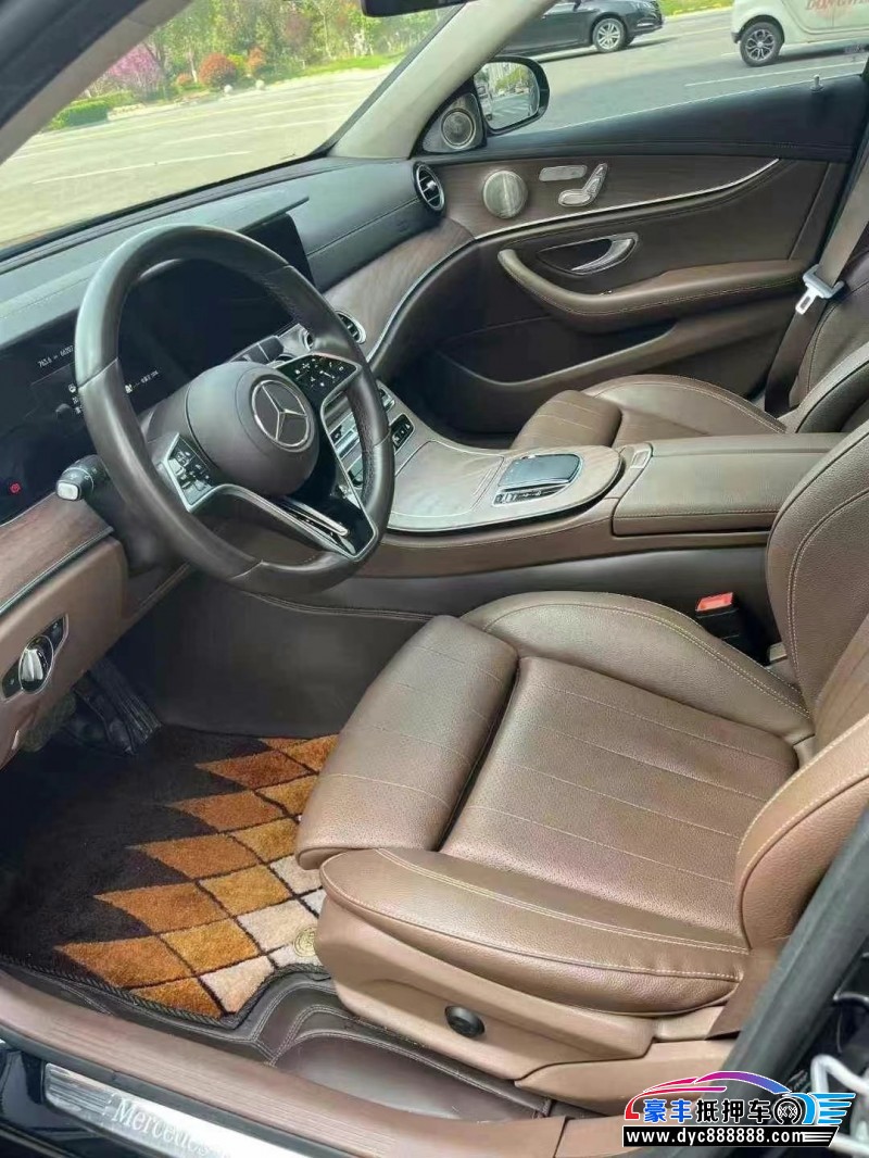 22年奔驰E轿车抵押车出售