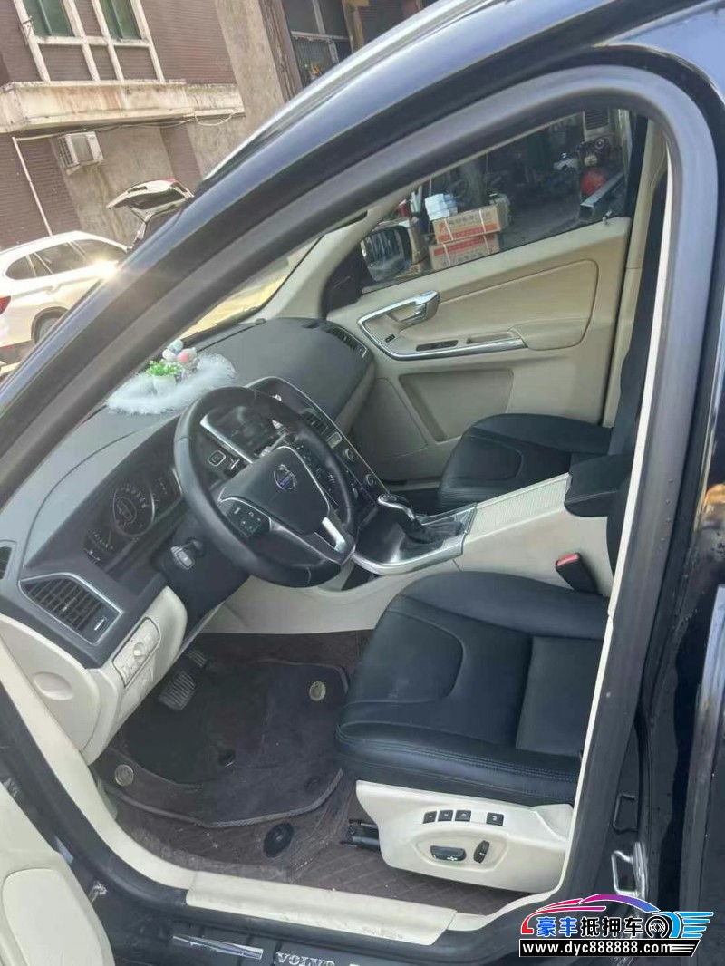 14年沃尔沃XC60轿车抵押车出售