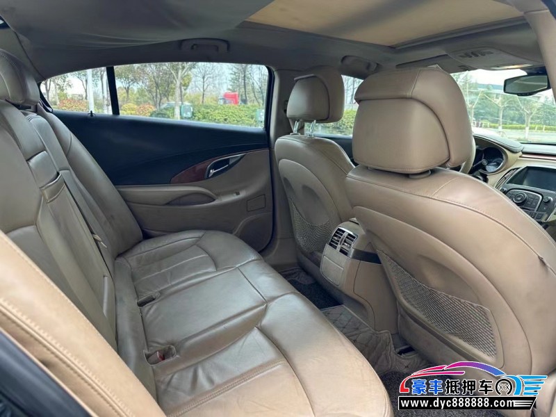 12年别克君越轿车抵押车出售