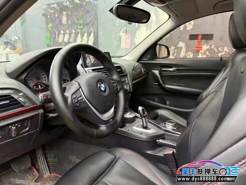 13年宝马1系轿车抵押车出售