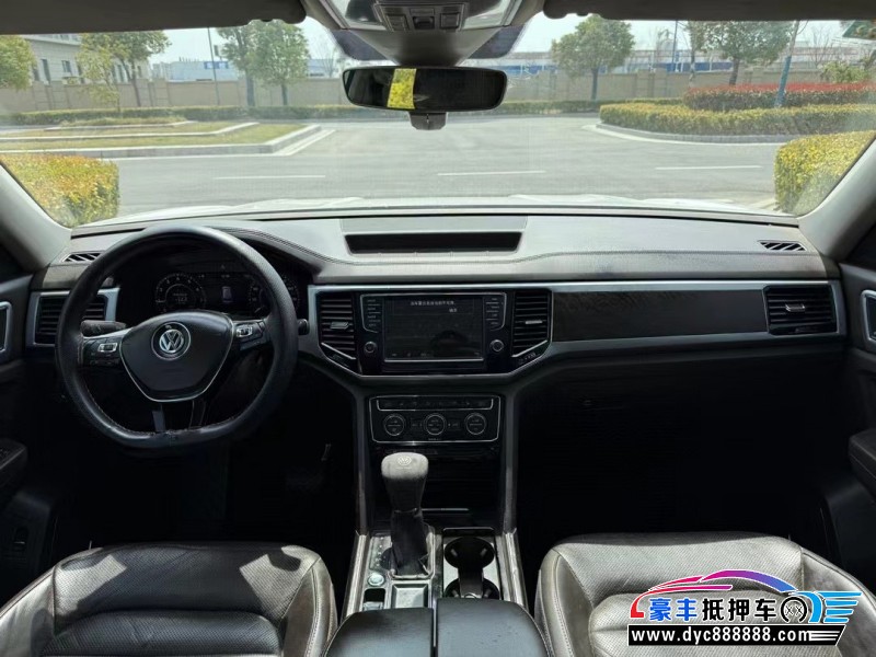 18年大众途昂轿车抵押车出售