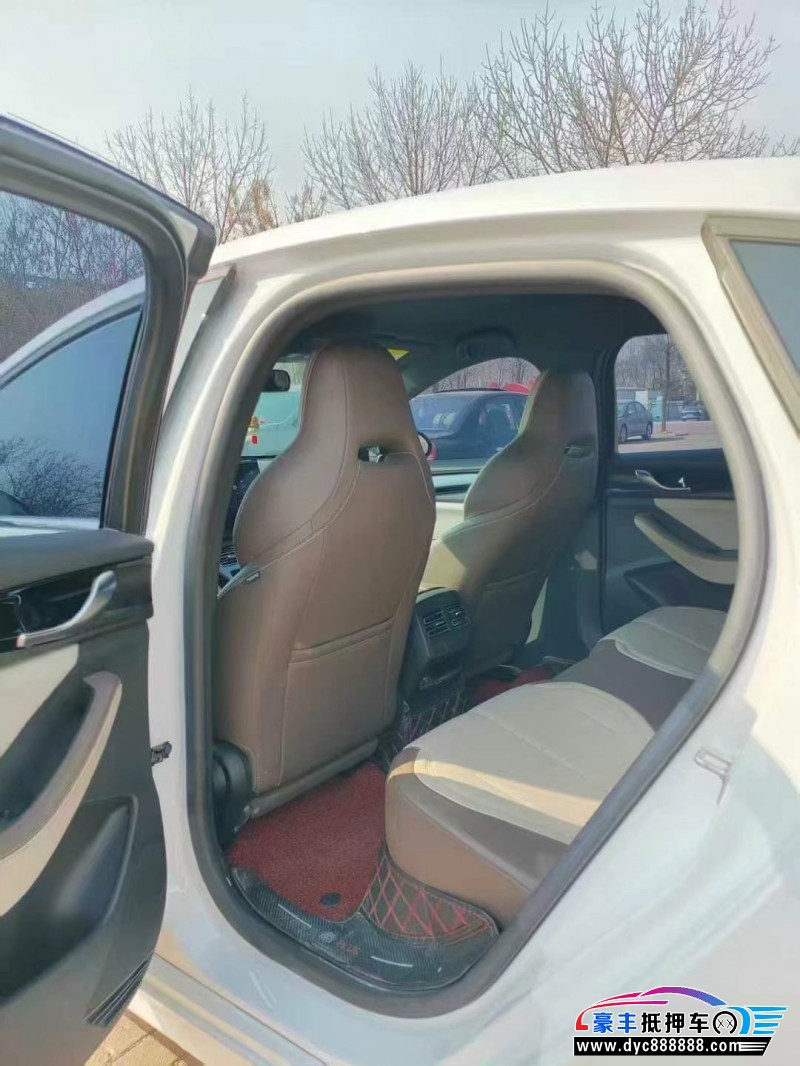 24年比亚迪秦轿车抵押车出售