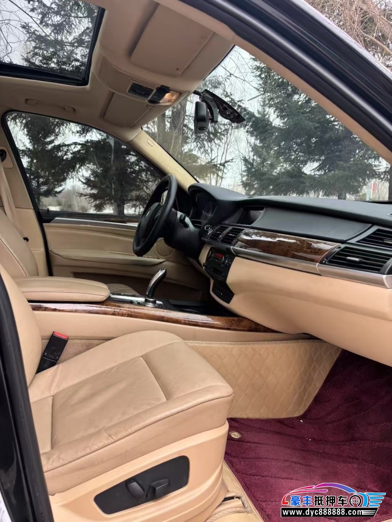 13年宝马X5轿车抵押车出售