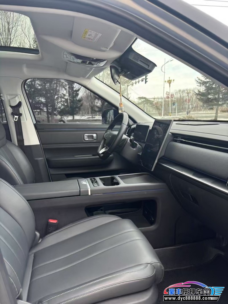 24年奇瑞探索轿车抵押车出售