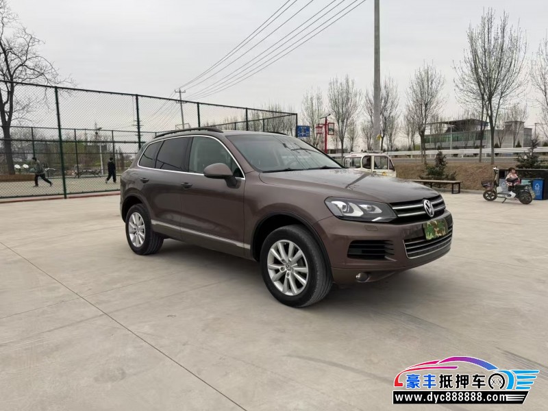 12年大众途锐轿车抵押车出售