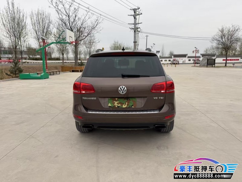 12年大众途锐轿车抵押车出售