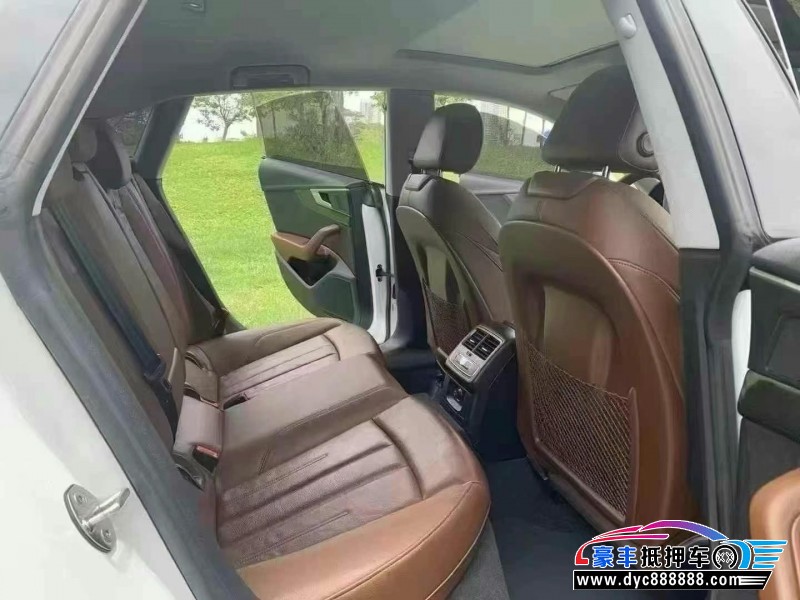 18年奥迪A5轿车抵押车出售