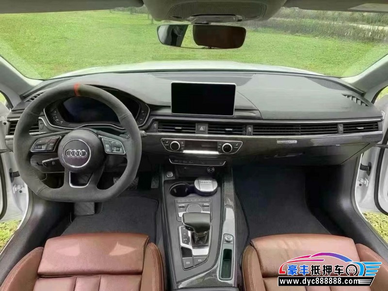 18年奥迪A5轿车抵押车出售