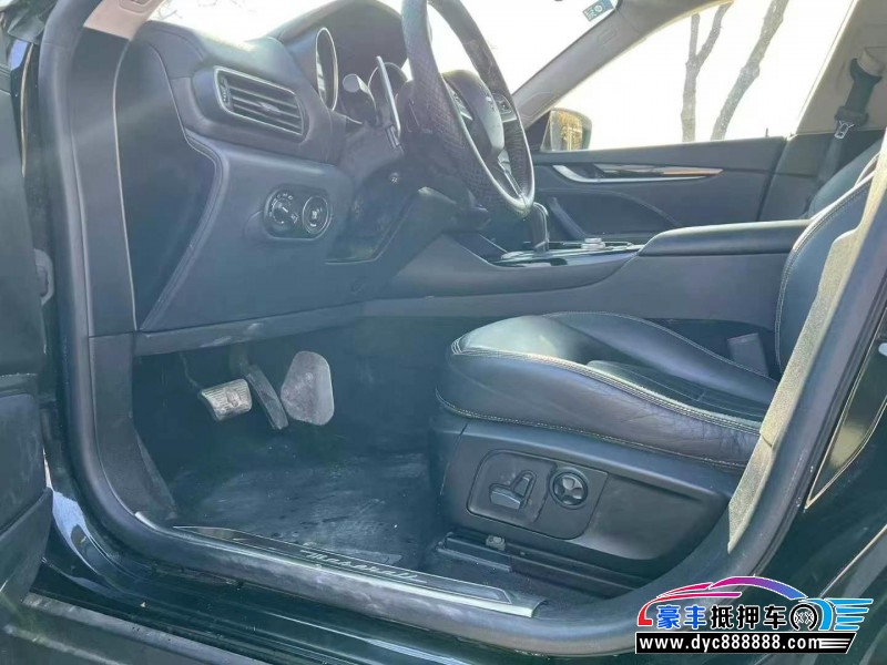 18年玛莎拉蒂Levante轿车抵押车出售