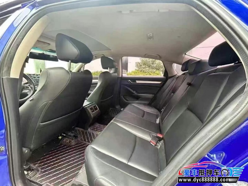 18年本田雅阁轿车抵押车出售