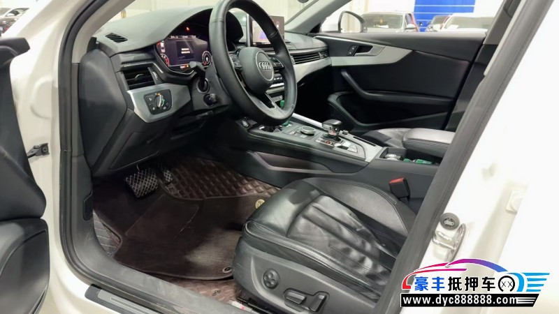 19年奥迪A4轿车抵押车出售