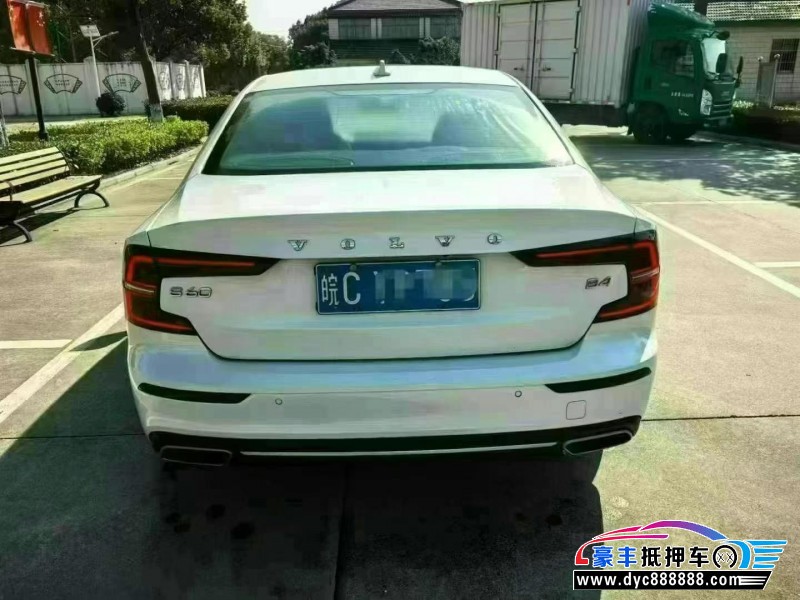 21年沃尔沃S60轿车抵押车出售