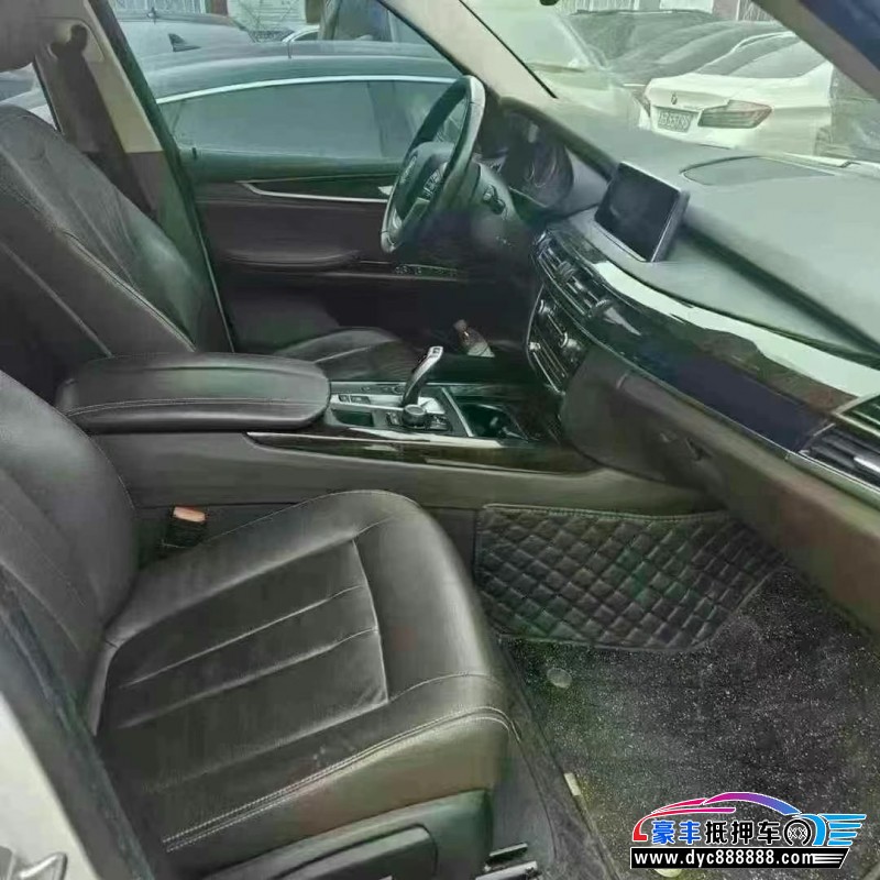 18年宝马X5轿车抵押车出售