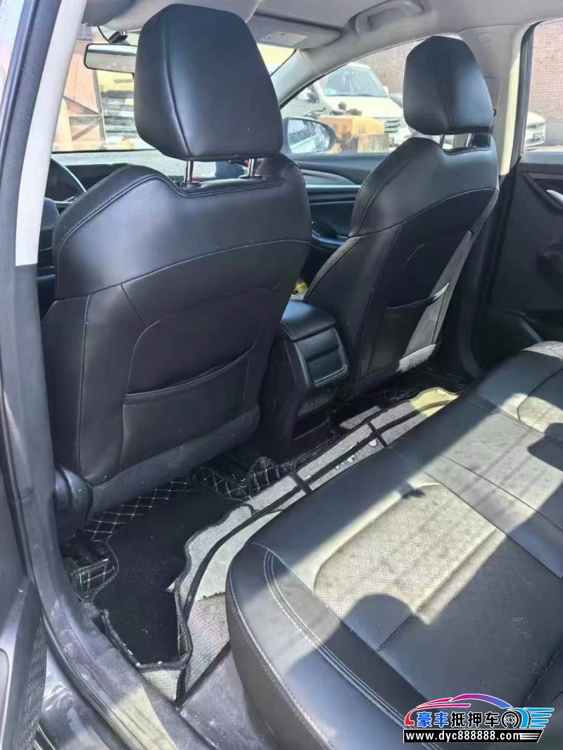 23年长安逸动轿车抵押车出售