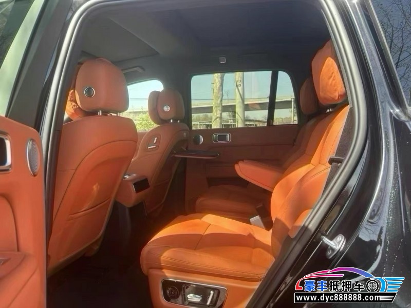 25年理想L8轿车抵押车出售