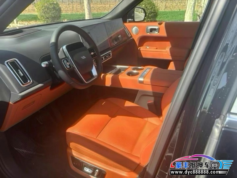 25年理想L8轿车抵押车出售