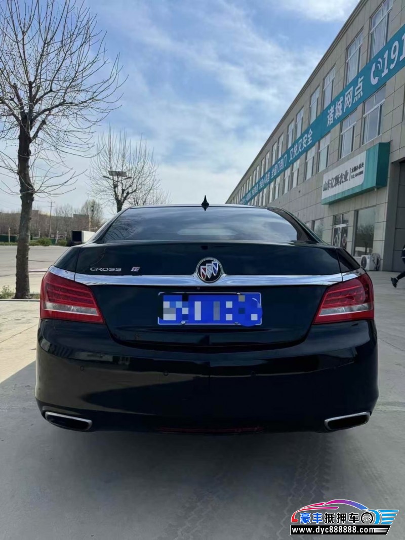 25年别克君越轿车抵押车出售