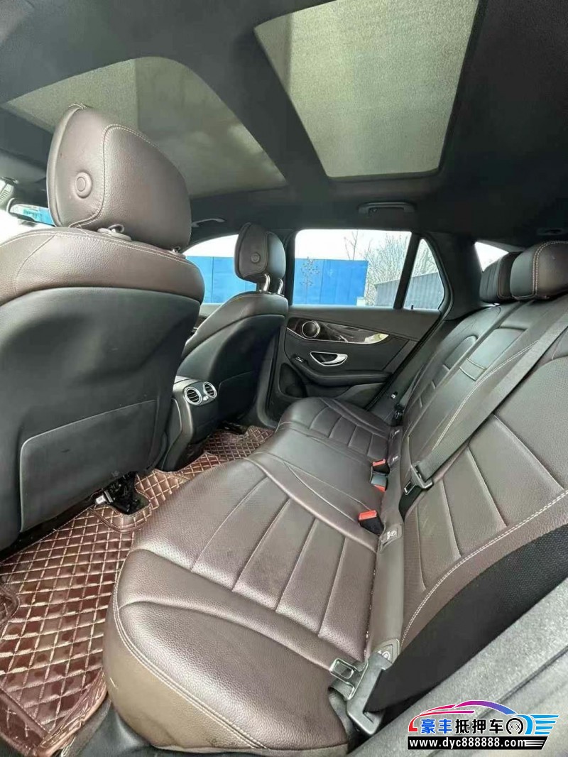 16年奔驰GLC轿车抵押车出售