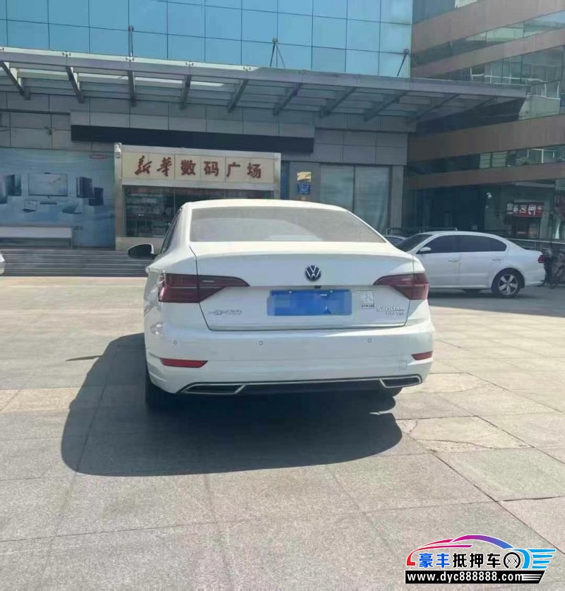 19年大众速腾轿车抵押车出售