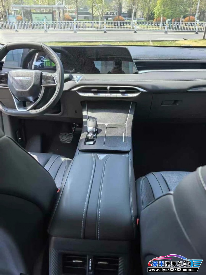 25年启辰大V轿车抵押车出售