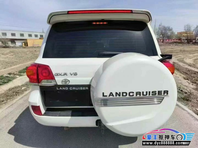 13年丰田兰德酷路泽（陆巡）轿车抵押车出售