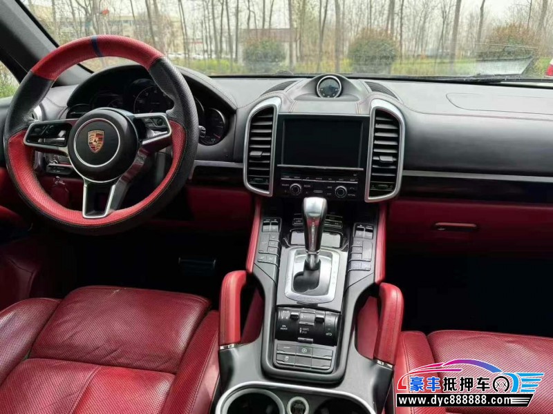 15年保时捷卡宴轿车抵押车出售