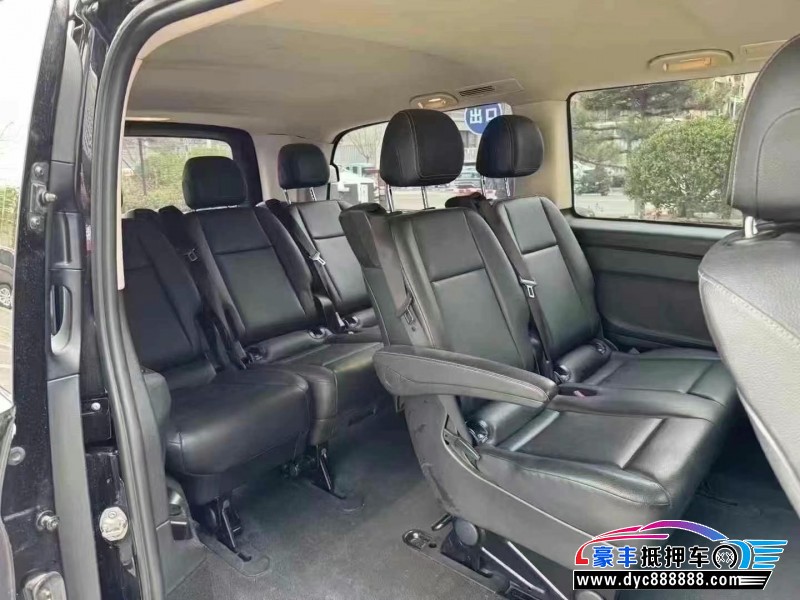 21年奔驰威霆轿车抵押车出售