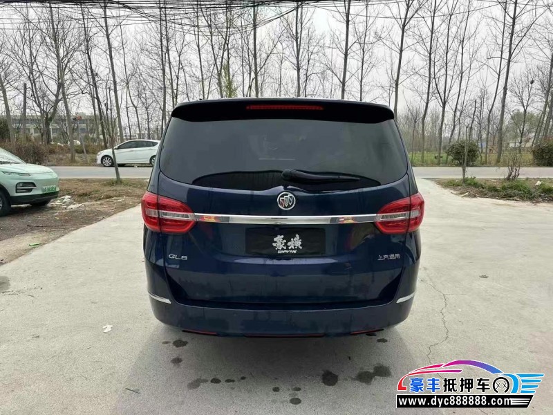 16年别克GL8轿车抵押车出售