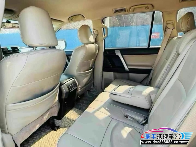 13年丰田普拉多（霸道）轿车抵押车出售