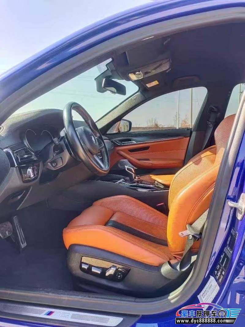 18年宝马M5轿车抵押车出售