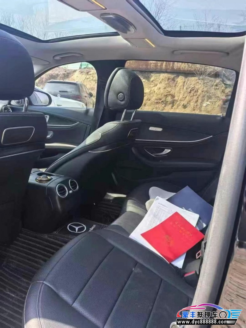 18年奔驰E轿车抵押车出售