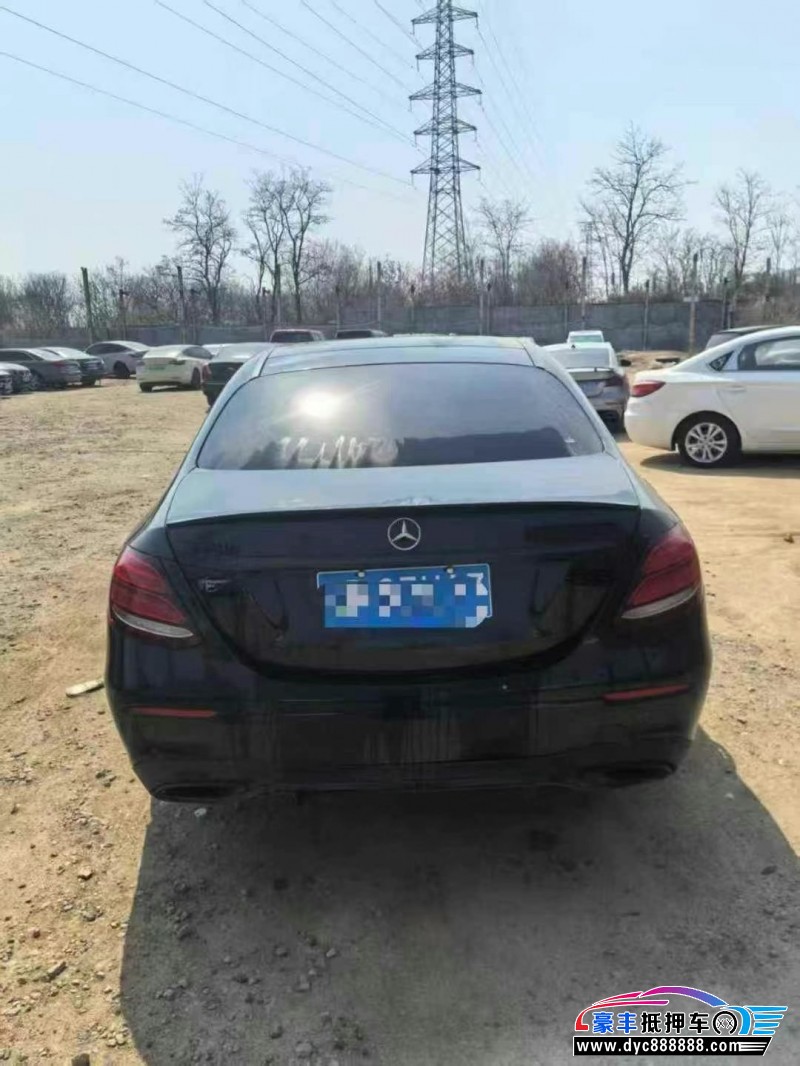 18年奔驰E轿车抵押车出售