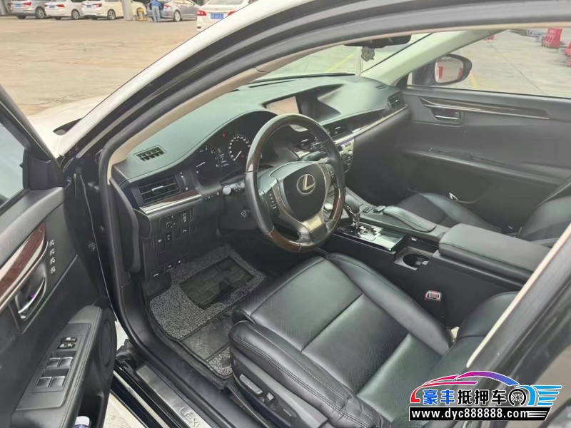 14年雷克萨斯ES轿车抵押车出售