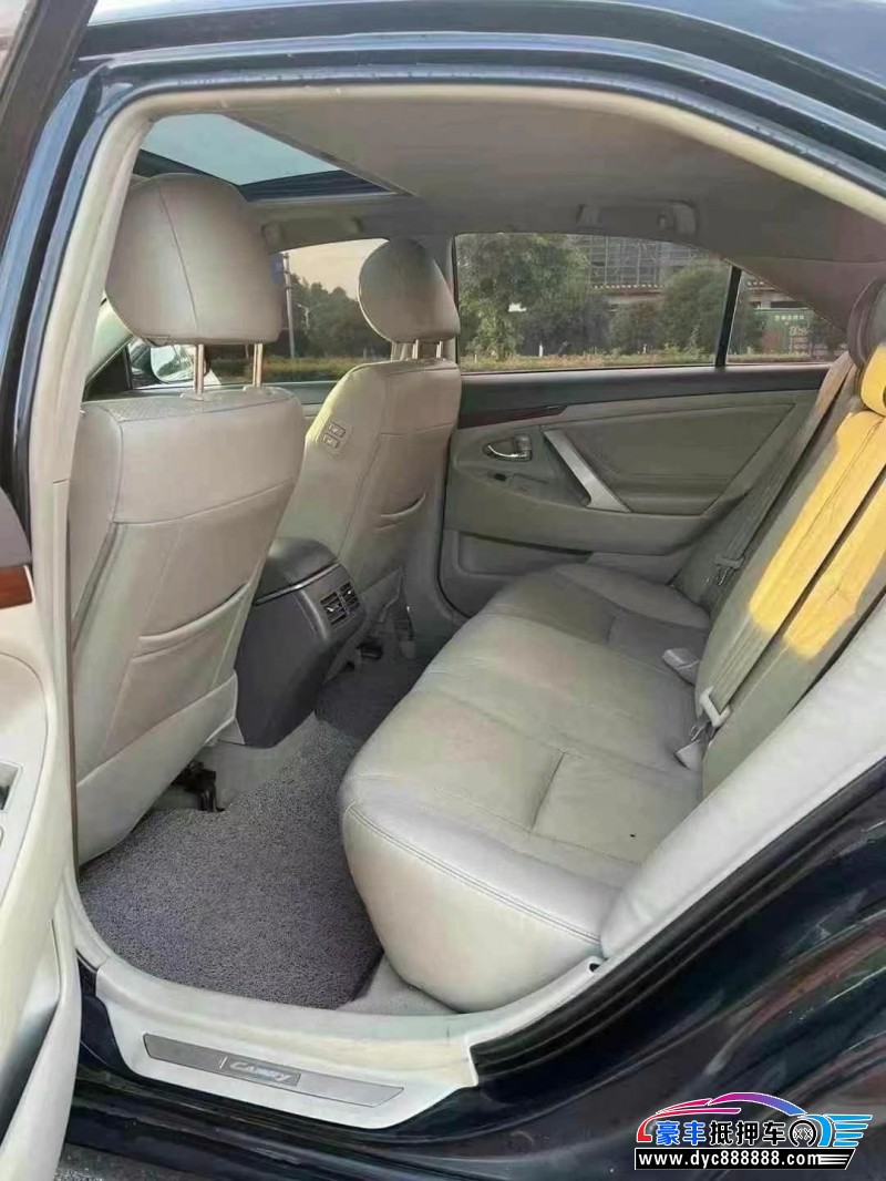 15年丰田凯美瑞轿车抵押车出售