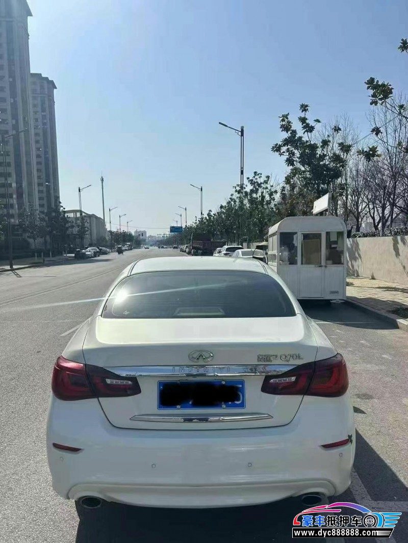 16年英菲尼迪Q70轿车抵押车出售