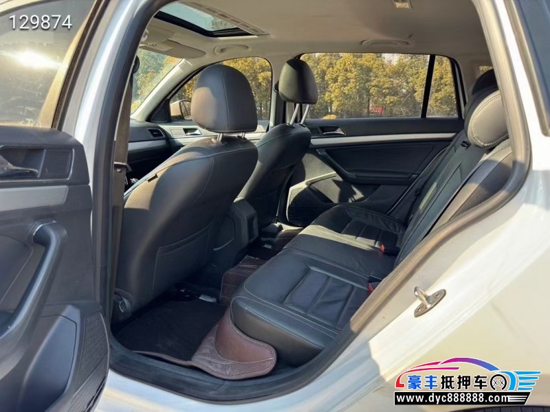 17年大众朗行轿车抵押车出售