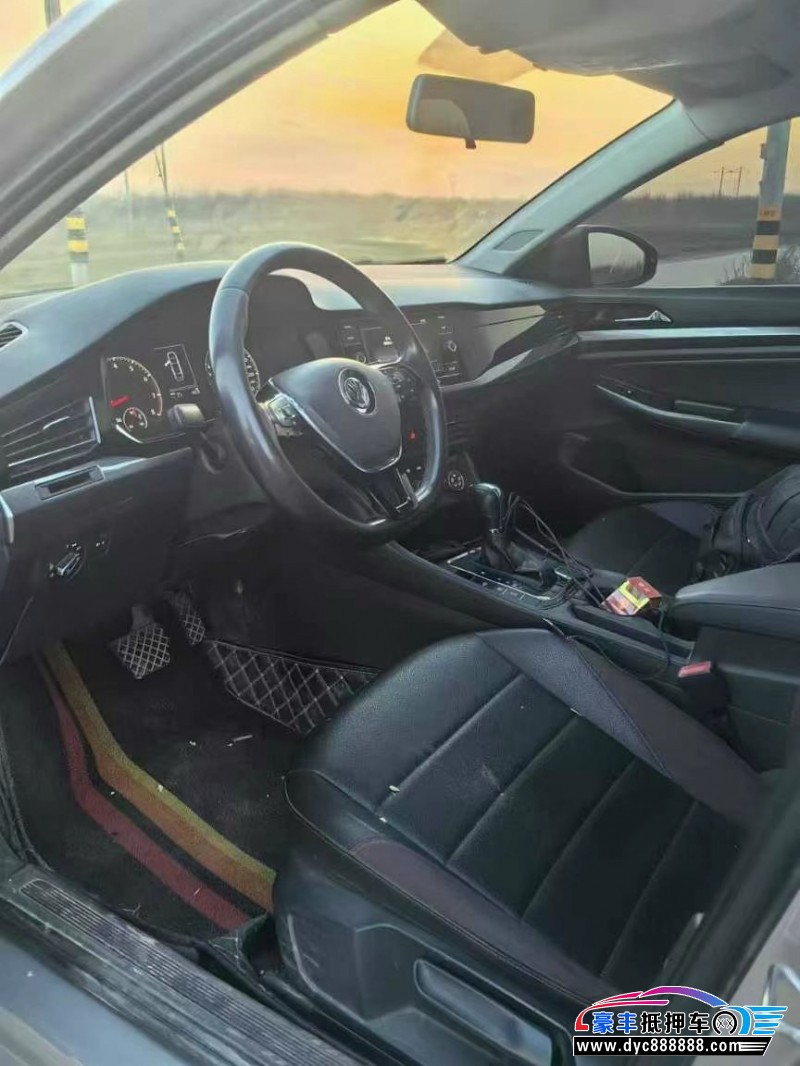 19年大众宝来轿车抵押车出售