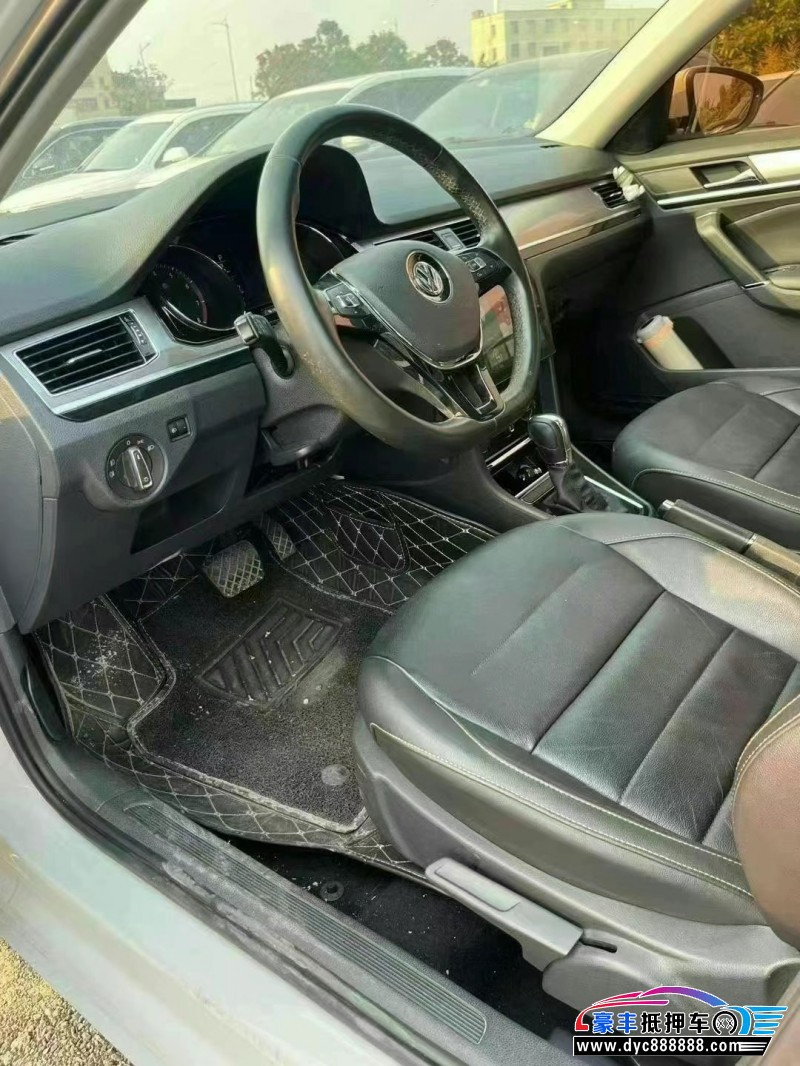 18年大众宝来轿车抵押车出售