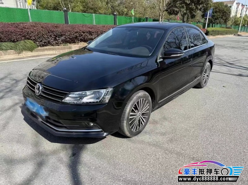 17年大众速腾轿车抵押车出售