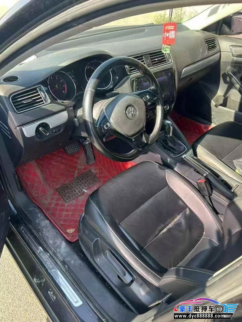 18年大众速腾轿车抵押车出售