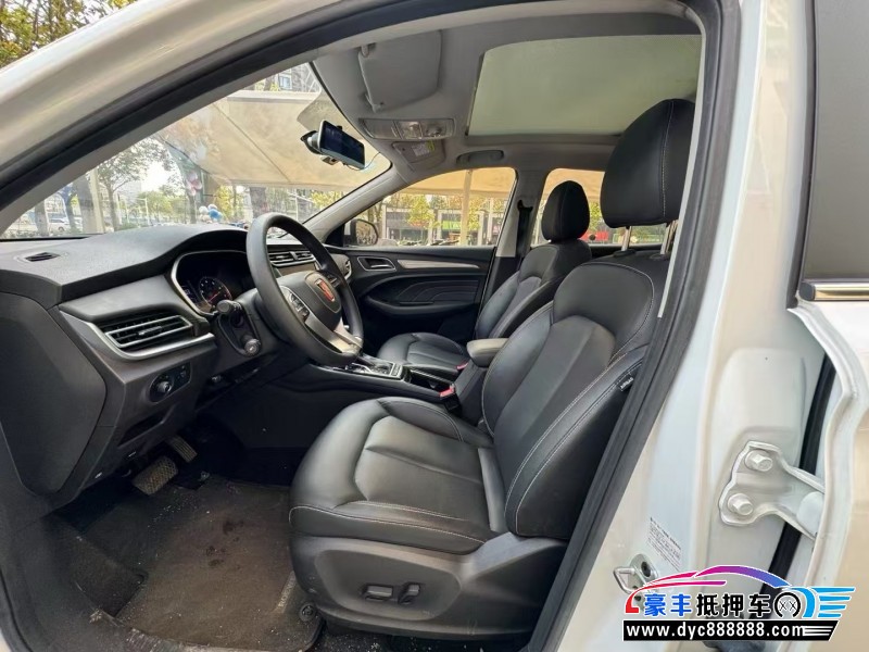 19年荣威RX3轿车抵押车出售