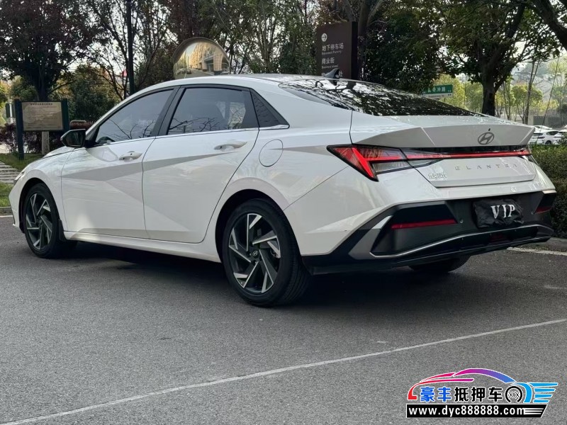 24年现代伊兰特轿车抵押车出售