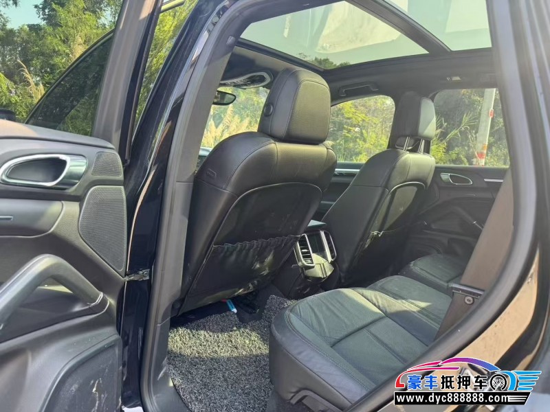 15年保时捷卡宴轿车抵押车出售